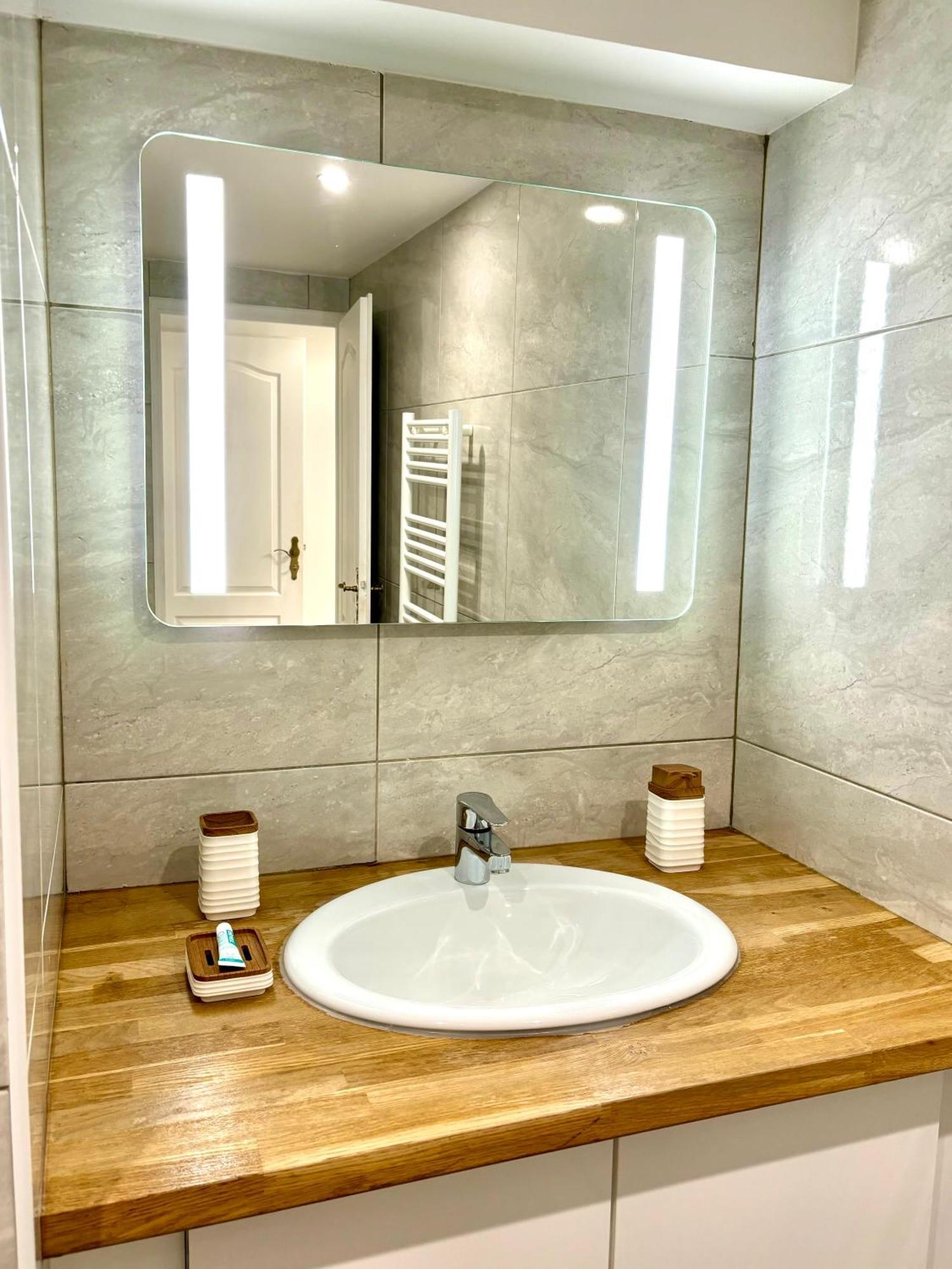 נאנסי Charmant Duplex - Hyper Centre - 44M2 Proche Place Stanislas מראה חיצוני תמונה